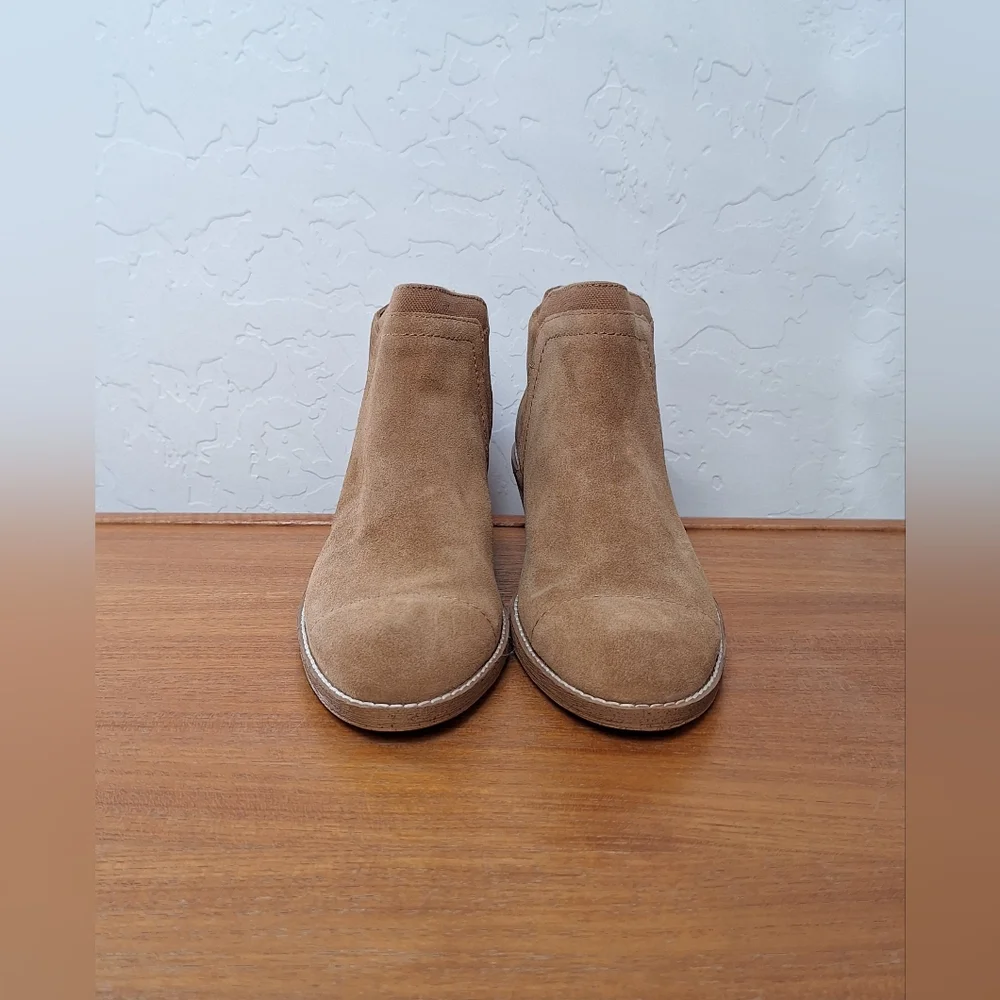Splendid nwt camel